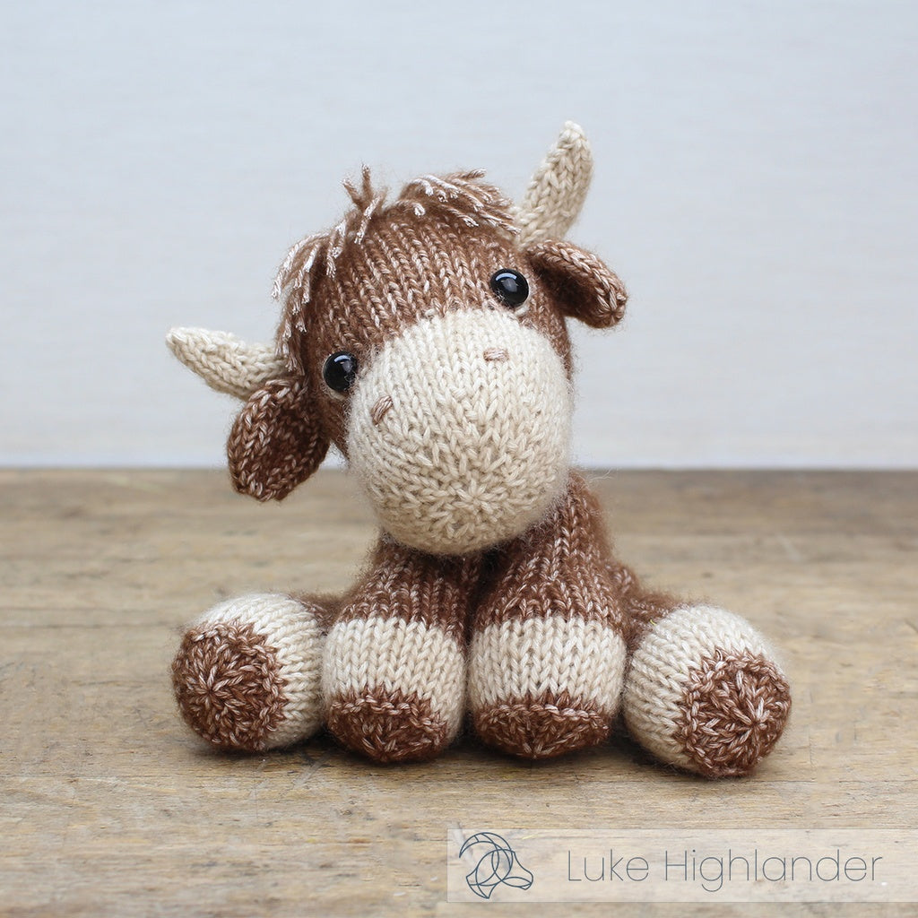 Luke Hochländer DIY Strickset Seitenansicht
